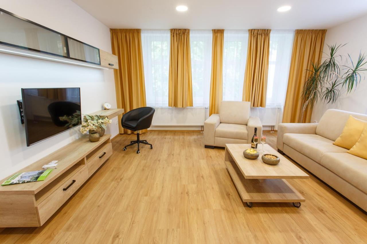 Apartments Villa Whitehouse Ostrava Eksteriør billede