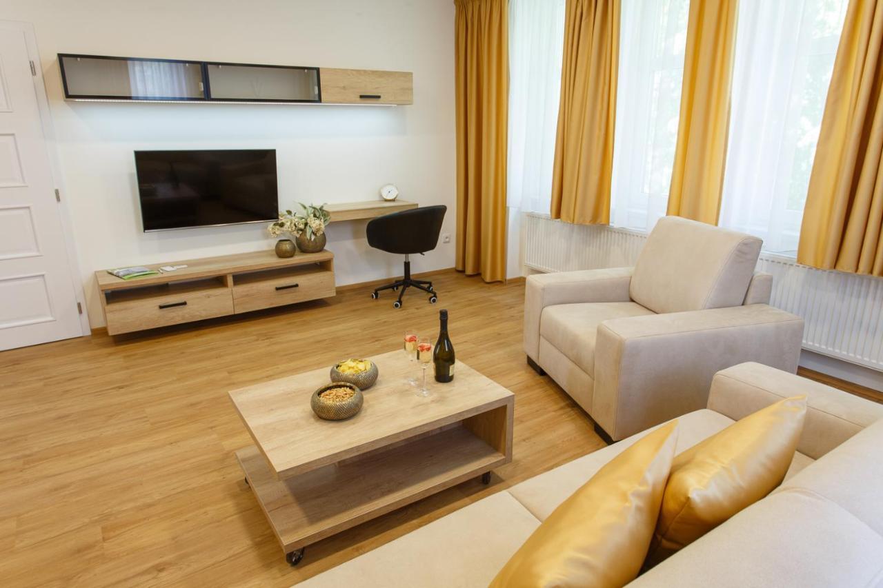 Apartments Villa Whitehouse Ostrava Eksteriør billede